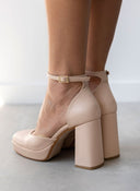 Γόβες με μπαρέτα και φιάπα TFP - Nude - thefashionproject.gr - TFP