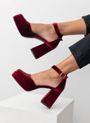 Γόβες με μπαρέτα velvet TFP - Μπορντό - thefashionproject.gr - TFP