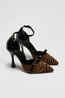 Γόβες μυτερές με οικολογικό ponyskin TFP - Μαύρο/Μπεζ - thefashionproject.gr - TFP