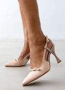 Γόβες σατέν μυτερές TFP - Nude - thefashionproject.gr - TFP