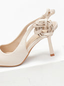 Γόβες μυτερές με lace up δέσιμο