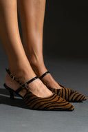 Γόβες μυτερές slingback από συνθετικό ponyskin TFP