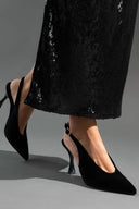 Γόβες μυτερές slingback από velvet ύφασμα TFP