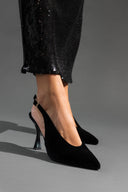 Γόβες μυτερές slingback από velvet ύφασμα TFP