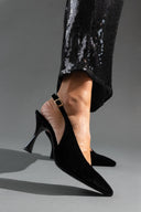 Γόβες μυτερές slingback από velvet ύφασμα TFP