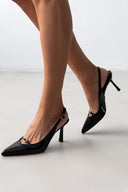 Γόβες μυτερές slingback λουστρίνι TFP