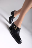 Leather Clogs with Buckle TFP - Μαύρο - thefashionproject.gr - TFP
