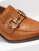 Loafers δερμάτινα με τακούνι Carmela 161127 - Κάμελ - thefashionproject.gr - CARMELA