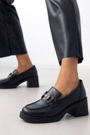 Loafers δερμάτινα με τακούνι Ragazza 0637 - Μαύρο - thefashionproject.gr - RAGAZZA