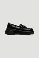 Loafers flatforms με αγκράφα