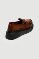 Loafers flatforms με αγκράφα
