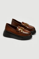 Loafers flatforms με αγκράφα