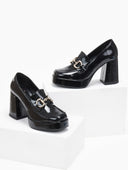 Loafers λουστρίνι με αγκράφα tfp