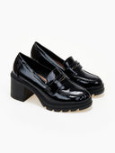 Loafers λουστρίνι με τακούνι