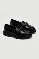 Loafers με αλυσίδα 