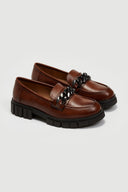 Loafers με αλυσίδα 