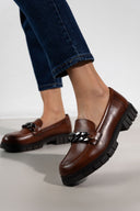 Loafers με αλυσίδα 