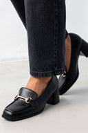Loafers με μεταλλικό στοιχείο