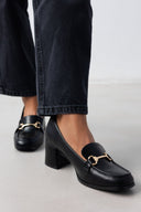 Loafers με μεταλλικό στοιχείο