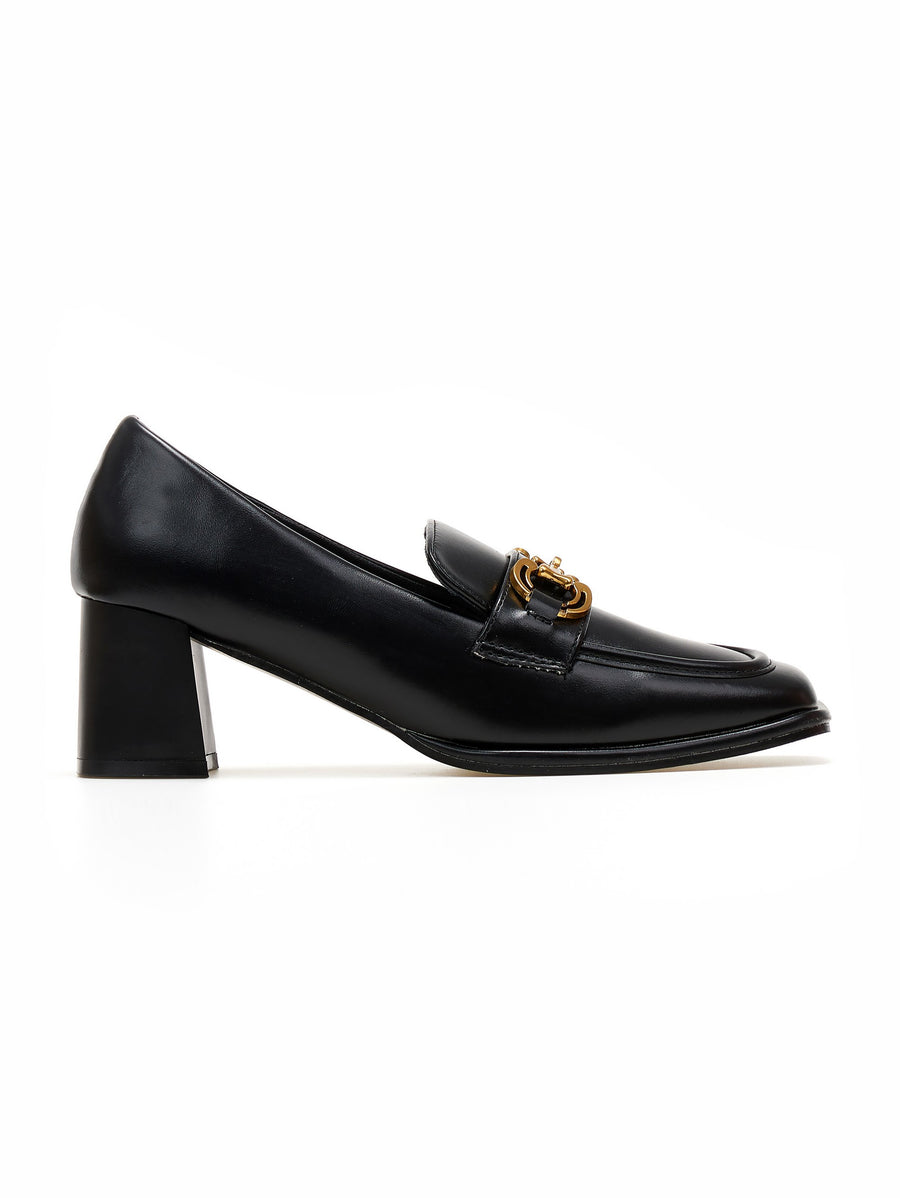 Loafers με τακούνι