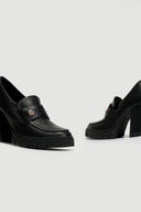 Loafers με τακούνι 