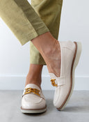 Μοκασίνια με ματ μεταλλική αγκράφα ERYNN - Μπεζ - thefashionproject.gr - ERYNN