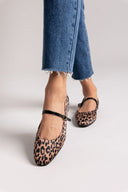 Μπαλαρίνες Mary Jane σατέν με print TFP - Leopard - thefashionproject.gr - TFP
