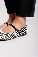 Μπαλαρίνες Mary Jane σατέν με print TFP - Μπεζ/Μαύρο - thefashionproject.gr - TFP