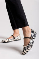 Μπαλαρίνες Mary Jane σατέν με print TFP - Μπεζ/Μαύρο - thefashionproject.gr - TFP