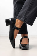 Μπαλαρίνες Mary Janes λουστρίνι με σιρίτι - Μαύρο - thefashionproject.gr - BOTEGGA 22