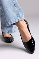 Μπαλαρίνες μυτερές λουστρίνι Estil - Μαύρο - thefashionproject.gr - Estil - 23619002003