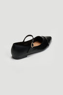 Μπαλαρίνες μυτερές με λουράκι - Μαύρο - thefashionproject.gr - ERYNN