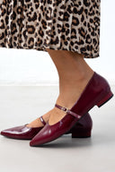 Μπαλαρίνες μυτερές με μπαρέτα TFP - Burgundy - thefashionproject.gr - TFP