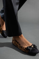 Μπαλαρίνες suede με print ERYNN