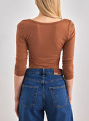 Μπλουζάκι μακρυμάνικο crop top Different - Shop 01 - 179 - Caramel - thefashionproject.gr - DIFFERENT - SHOP