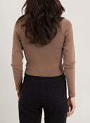 Μπλουζάκι με v cut λαιμόκοψη - Καφέ - thefashionproject.gr - The Fashion Project