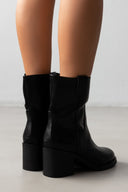 Μποτάκια casual με τακούνι - Μαύρο - thefashionproject.gr - MARQUIIZ