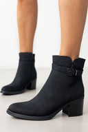 Μποτάκια casual με τακούνι - Μαύρο - thefashionproject.gr - The Fashion Project
