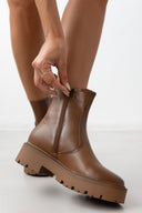 Μποτάκια chelsea με chunky σόλα - Τάουπε - thefashionproject.gr - The Fashion Project
