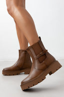 Μποτάκια chelsea με chunky σόλα - Τάουπε - thefashionproject.gr - The Fashion Project