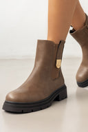 Μποτάκια chelsea με μεταλλικό στοιχείο ERYNN - Τάουπε - thefashionproject.gr - ERYNN