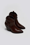 Μποτάκια cowboy με κρίκο - Καφέ - thefashionproject.gr - The Fashion Project
