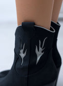 Μποτάκια cowboy suede με διχρωμία ERYNN