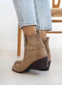 Μποτάκια με ξύλινο τακούνι Erynn - Τάουπε - thefashionproject.gr - ERYNN