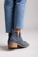 Μποτάκια suede διάτρητα Xti 143959 - Μπλε jean - thefashionproject.gr - Xti Footwear