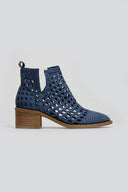 Μποτάκια suede διάτρητα Xti 143959