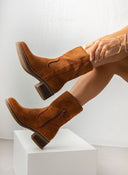 Μποτάκια suede με εξωτερική ραφή - Ταμπά - thefashionproject.gr - MIRA & MAX