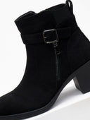 Μποτάκια suede με φερμουάρ