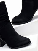 Μποτάκια suede με σούρα Erynn - Μαύρο - thefashionproject.gr - ERYNN