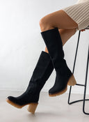 Μπότες suede με κρεπ τακούνι Erynn